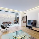 Bluestay 192 - Superbe Appartement A Paris